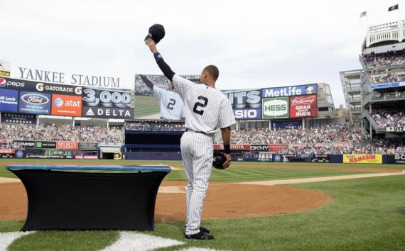 Jeter-honored-for-3000-career-hits_2_1