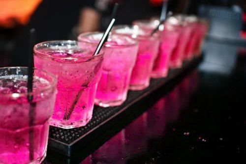 A injecÃ§Ã£o: Bebe rosa para Breast Cancer Awareness Month | BEBER...