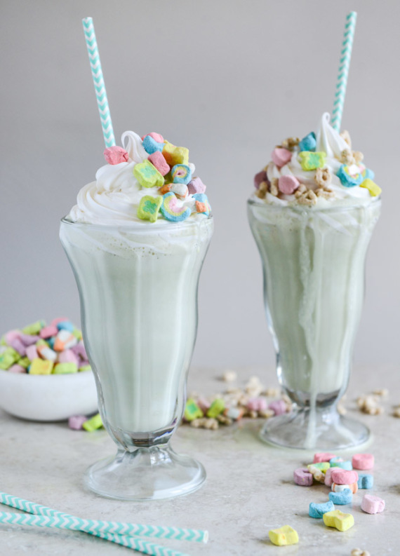 lucky-charms-milkshake-I-howsweeteats.com-4