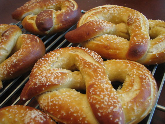 17700-soft-pretzels-pv