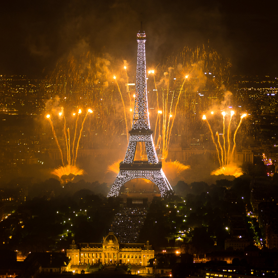 Feu d'artifice du 14 juillet 2011 sur le sites de la Tour Eiffel