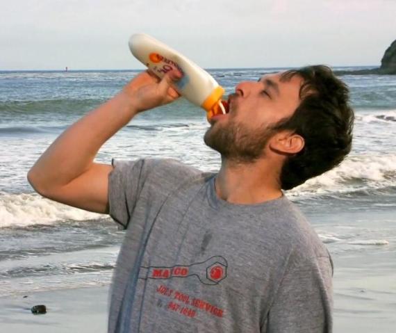 hidden-sunscreen-lotion-flask-0