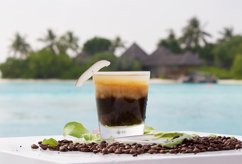four-seasons-maldives-kuda-huraa-coffee-992x672