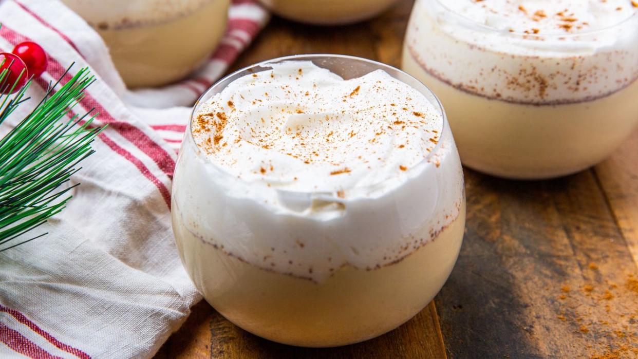 What is Eggnog? - DRINKING IN AMERICA